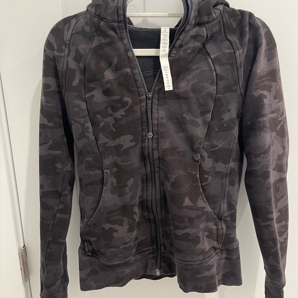 Lululemon Full Zip Scuba - Picture 2 of 4